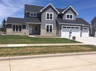 3105 S Solitude Ln, Appleton, WI 54915