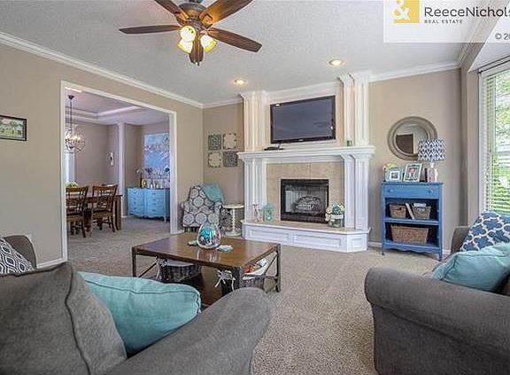 4th image of 5004 Hilltop Dr
