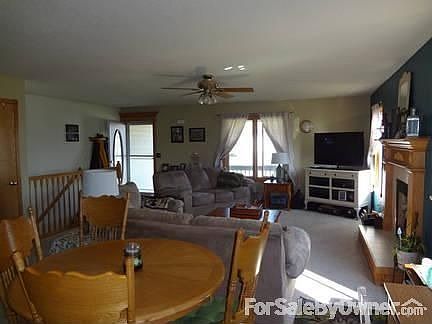 Living room
						:
						Living room