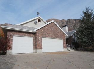 4960 N Pole Patch Dr, Pleasant View, UT 84414