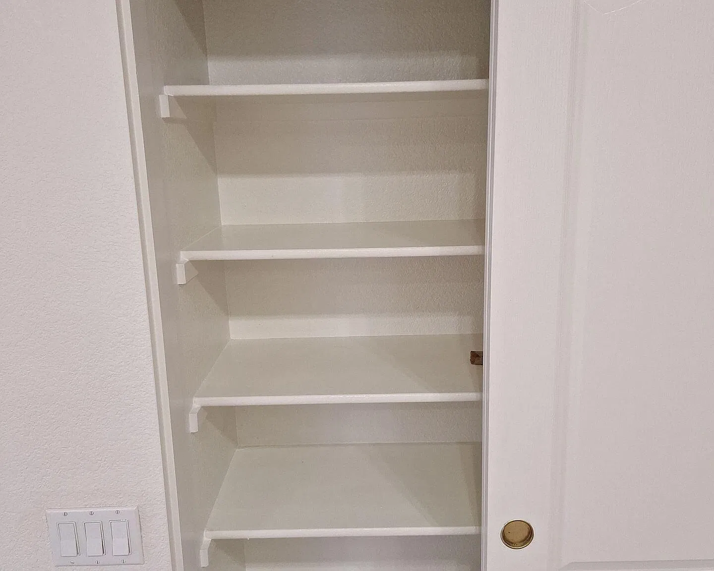 3 bed, 2.0 bath, 1632 sqft, $2,200 — Photo 4