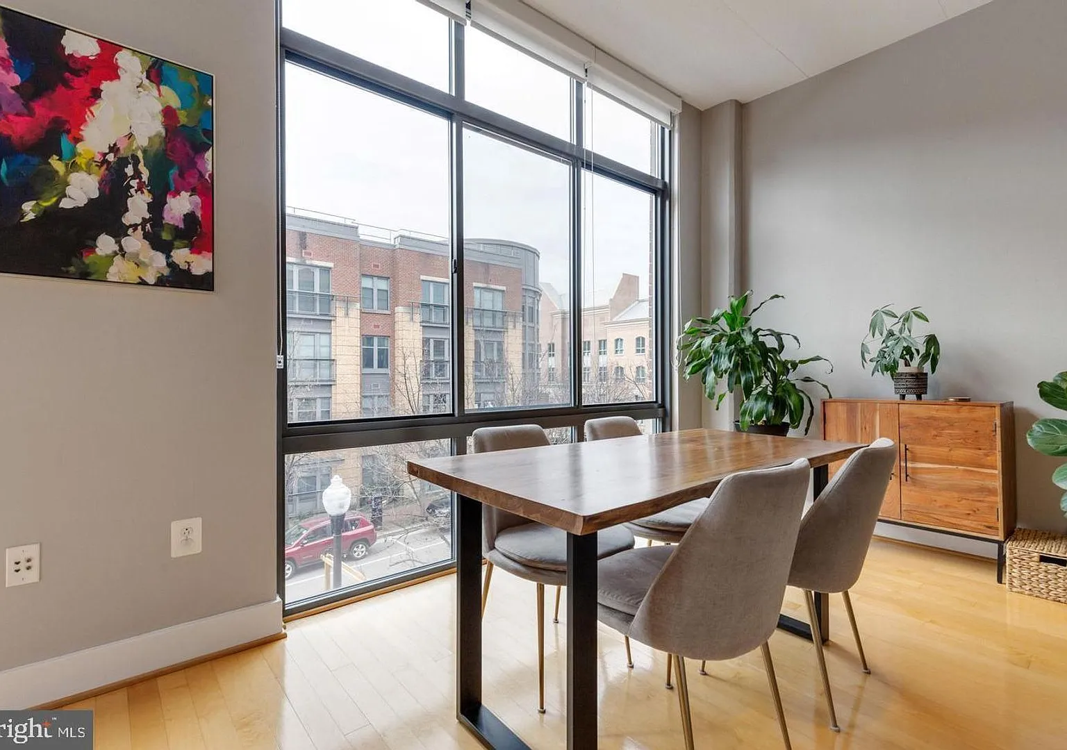 520 John Carlyle St — Photo 3
