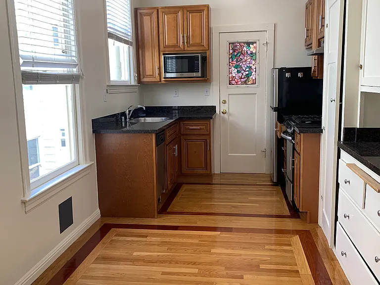 1250 Grove St #11 — Photo 7
