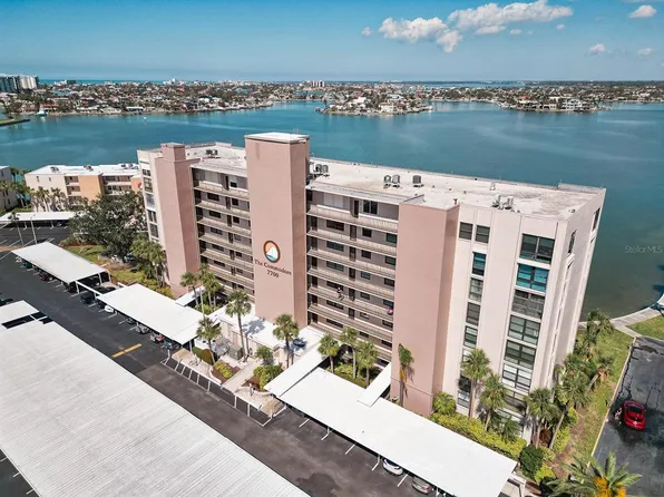 7700 Sun Island Dr S APT 208, South Pasadena, FL 33707