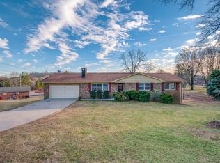 131 Old Tacora Hills Rd, Clinton, TN 37716