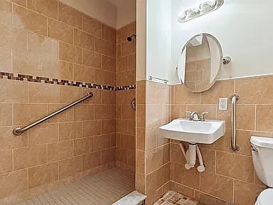 1 bed, 1000 sqft, $1,299 — Photo 3