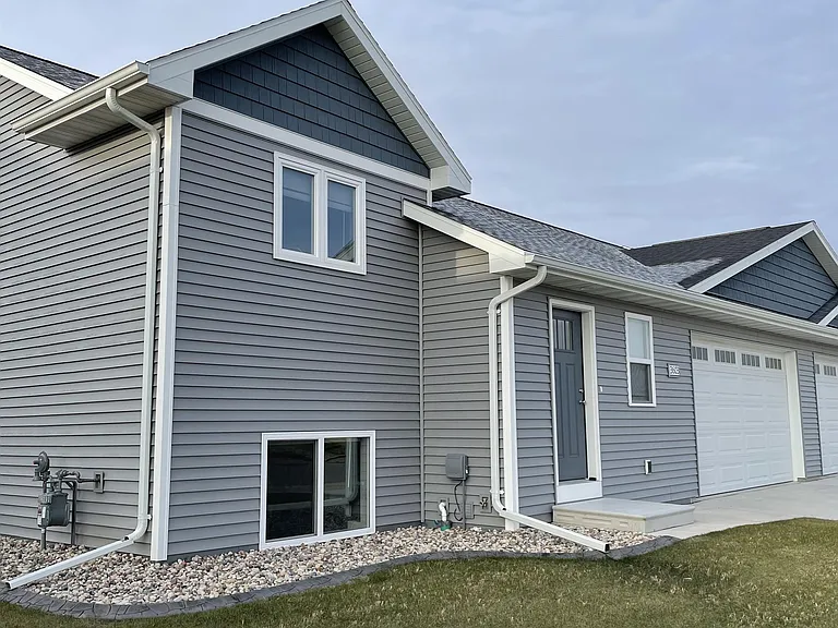 3653 E Rubyred Dr #1 — Photo 1