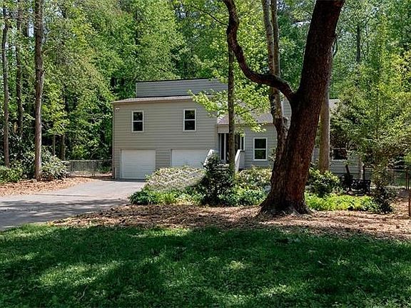2nd image of 2869 Alberta Dr