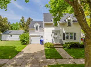 1504 W Commercial St, Appleton, WI 54914