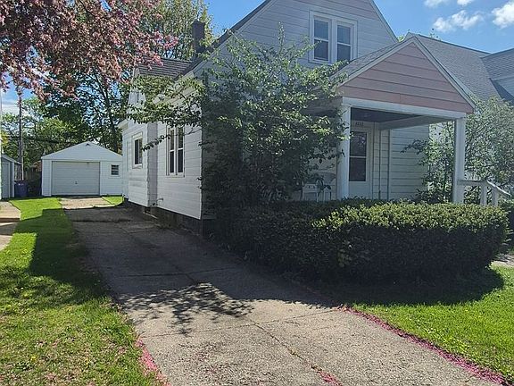 2nd image of 1112 California St NW
