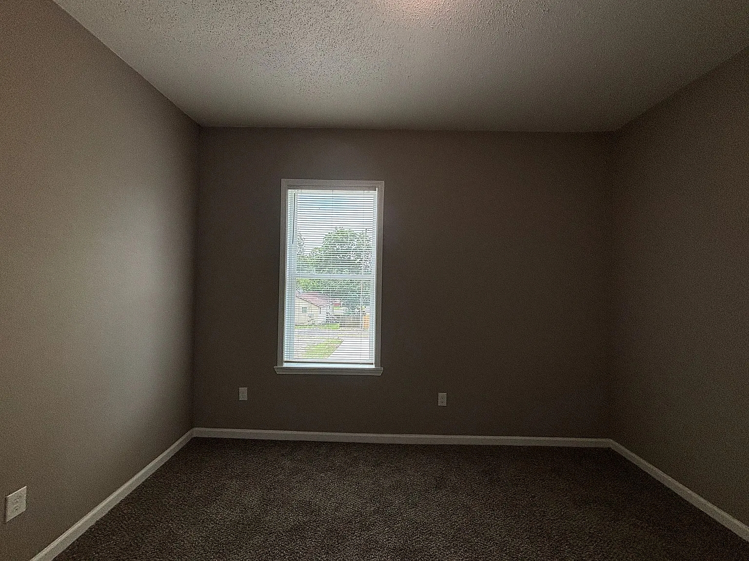 3517 W 12th St — Photo 3