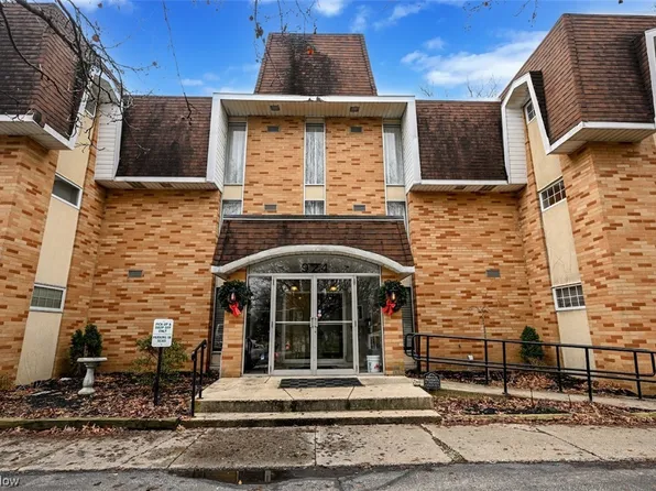 924 Memorial Pkwy APT 312, Akron, OH 44303