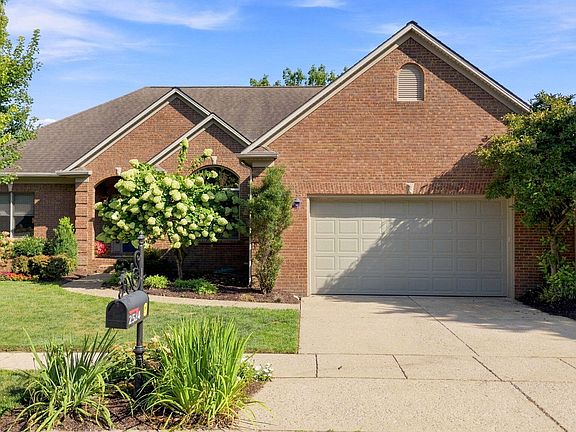 3rd image of 2524 Sungale Ct