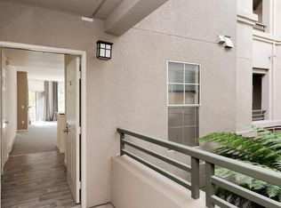 220 Caldecott Ln UNIT 201, Oakland, CA 94618