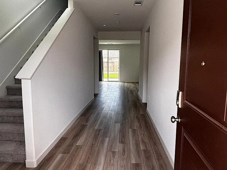 1716 Shingle Ave — Photo 21