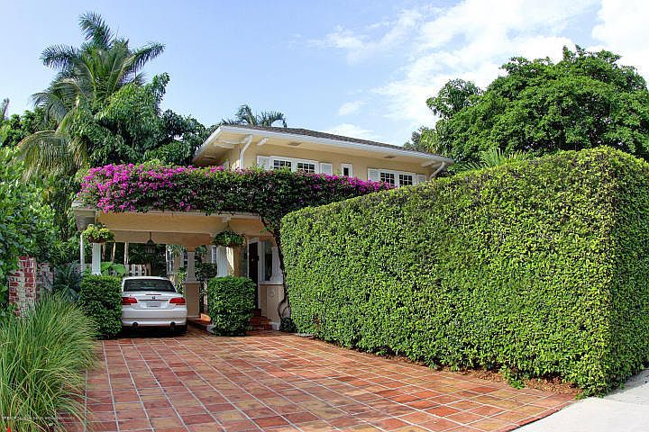 1st image of 339 Seaspray Ave