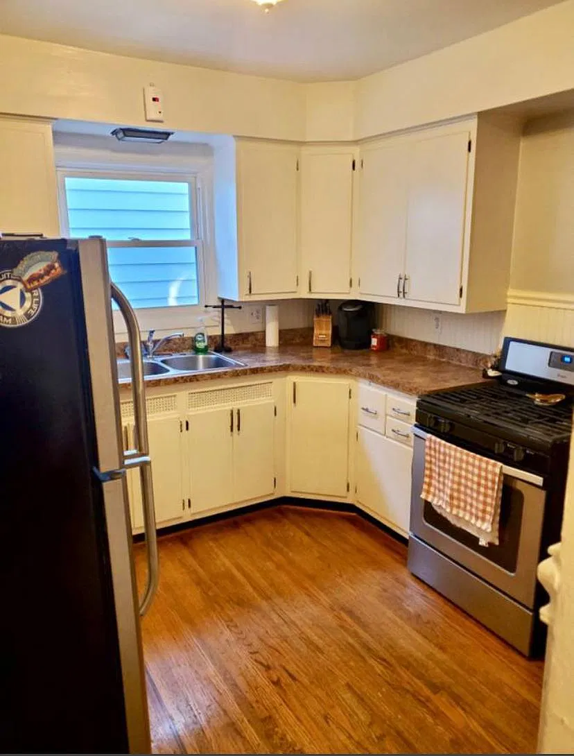 212 Lovering Ave — Photo 4