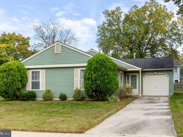 13 Millbank Ln, Voorhees, NJ 08043