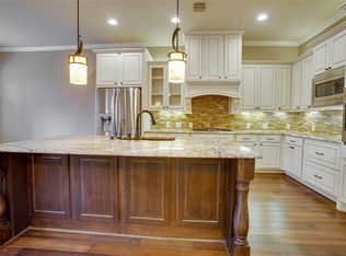 14 Jonquil Pl, Tomball, TX 77375
