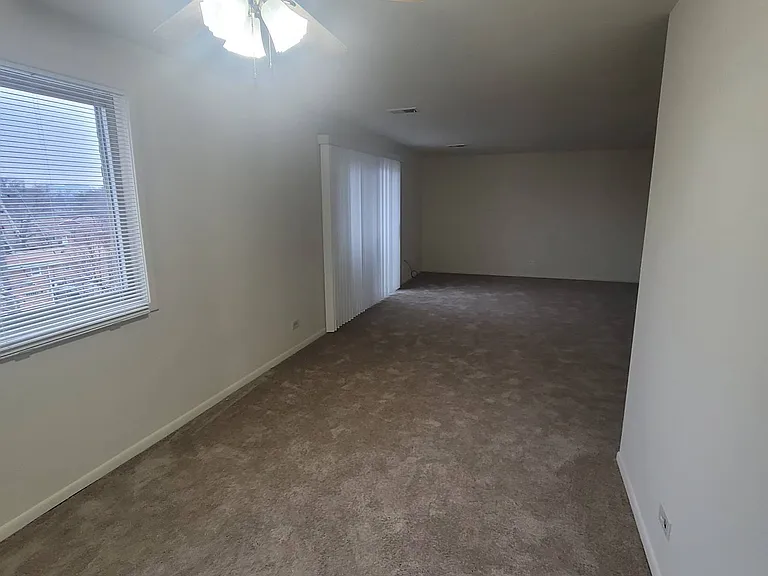 9937 S Cicero Ave #405 — Photo 9