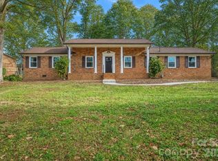 1254 Huckleberry Dr, Lincolnton, NC 28092