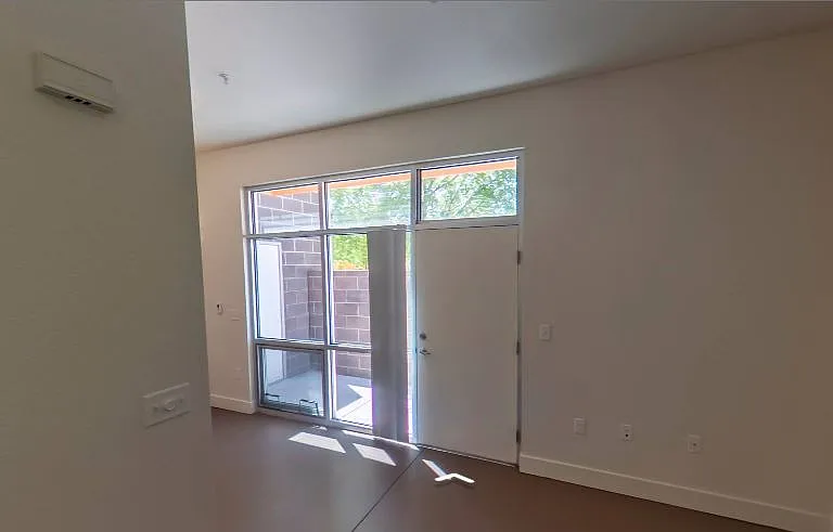 310 Indian School Rd NE — Photo 3