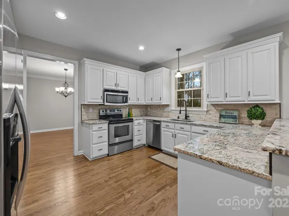 17433 Glassfield Dr, Huntersville, NC 28078