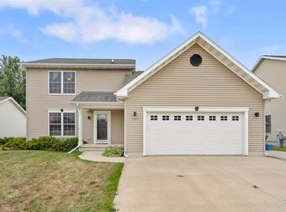 1323 Robertson Rd, Waverly, IA 50677