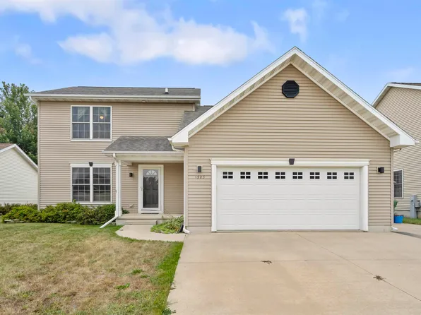 1323 Robertson Rd, Waverly, IA 50677