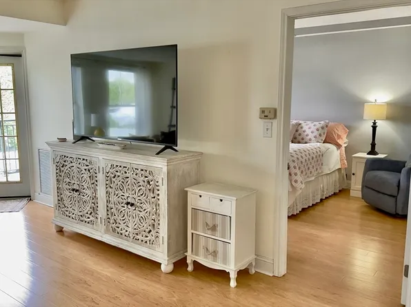 10 Seaport Dr APT 2209, Quincy, MA 02171