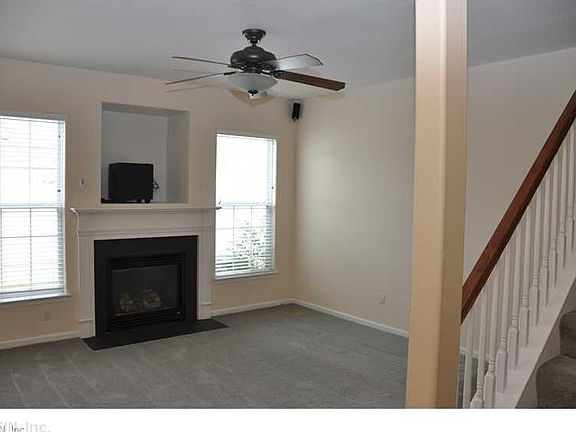 4th image of 822 Devereaux Dr