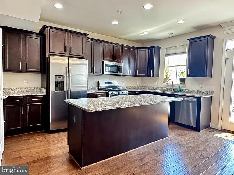 12116 Grey Squirrel St — Photo 3