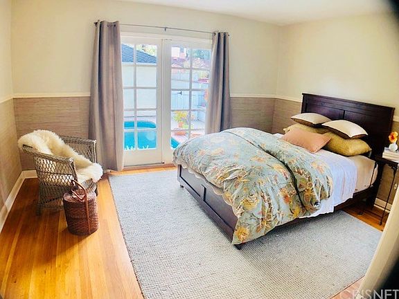 5th image of 6544 Murietta Ave