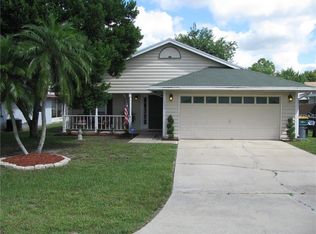 1733 Dorset Dr, Mount Dora, FL 32757