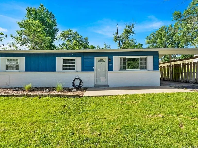 283 Ramsey Ln — Photo 3