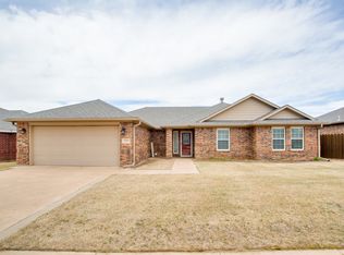 3914 Plantation Dr, Enid, OK 73703