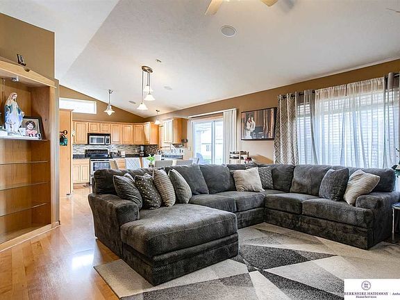 5th image of 6311 Cornflower Dr