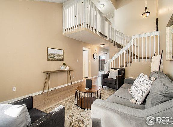 4th image of 1555 Peacock Pl