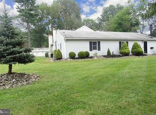 1289 W County Line Rd, Hatboro, PA 19040