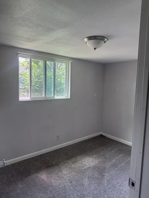 4 bed, 1472 sqft, $1,699 — Photo 3