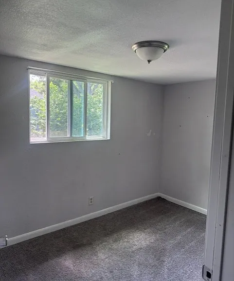 515 Winburn Ave — Photo 3
