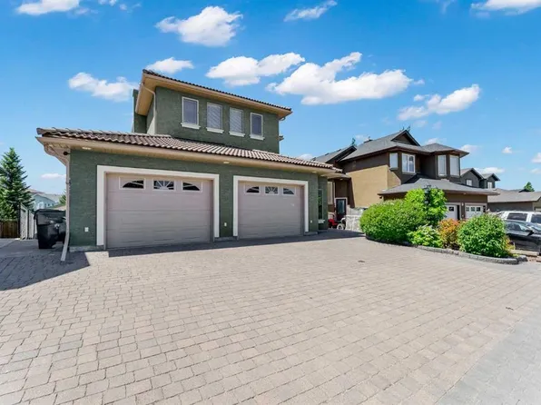 144 N Sundance Rd SW, Medicine Hat, AB T1B 4V9