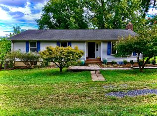 35066 Bloomfield Rd, Round Hill, VA 20141