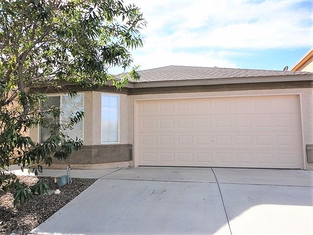 1st image of 9905 Cerro Largo Pl NW
