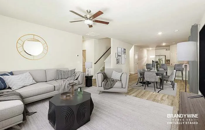 4 bed, 2.5 bath, 2266 sqft, $2,625 — Photo 4