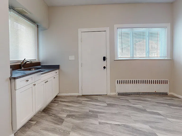 677 Bennington St #1 — Photo 9