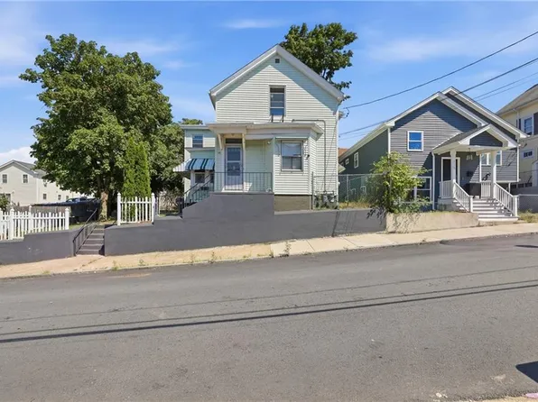 119 Chatham St, Providence, RI 02904