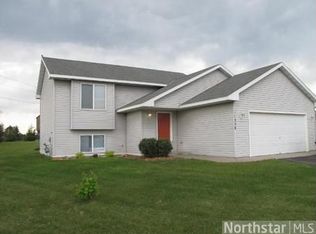 11238 Laura Cir SE, Becker, MN 55308