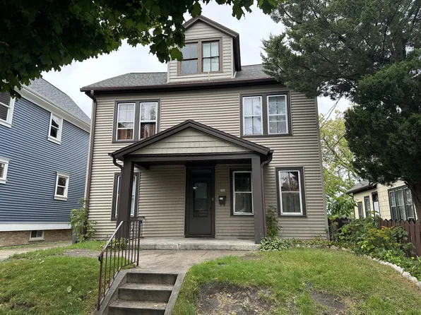 520 S Water St, Sheboygan Fls, WI 53081