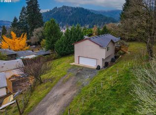 498 E B Ave, Drain, OR 97435